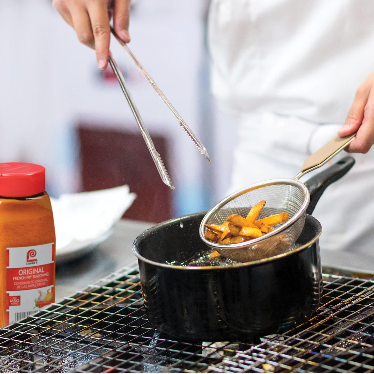 Lawry's Original French Fry Seasoning, 16 oz - One 16 Ounce Container of French Fry Seasoning Powder with Premium Blend of Spices, Best on Fries, Potatoes, Vegetables and More