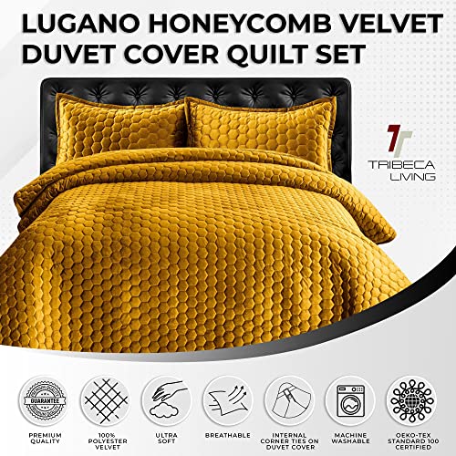Tribeca Living Velvet King Quilt, Three-Piece Honeycomb Stitch Bedding Set Includes One Oversized Quilt & Two Sham Pillowcases, 260GSM Super Soft Velvet, Lugano/Gold