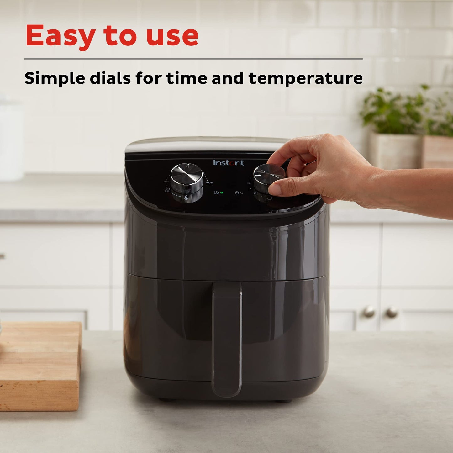 Instant Essentials 4QT Air Fryer with EvenCrisp Technology that Crisps and Reheats, Easily Adjust Time & Temperature For Quick Meals, 100+ In-App Recipes, from the Makers of Instant Pot, Black