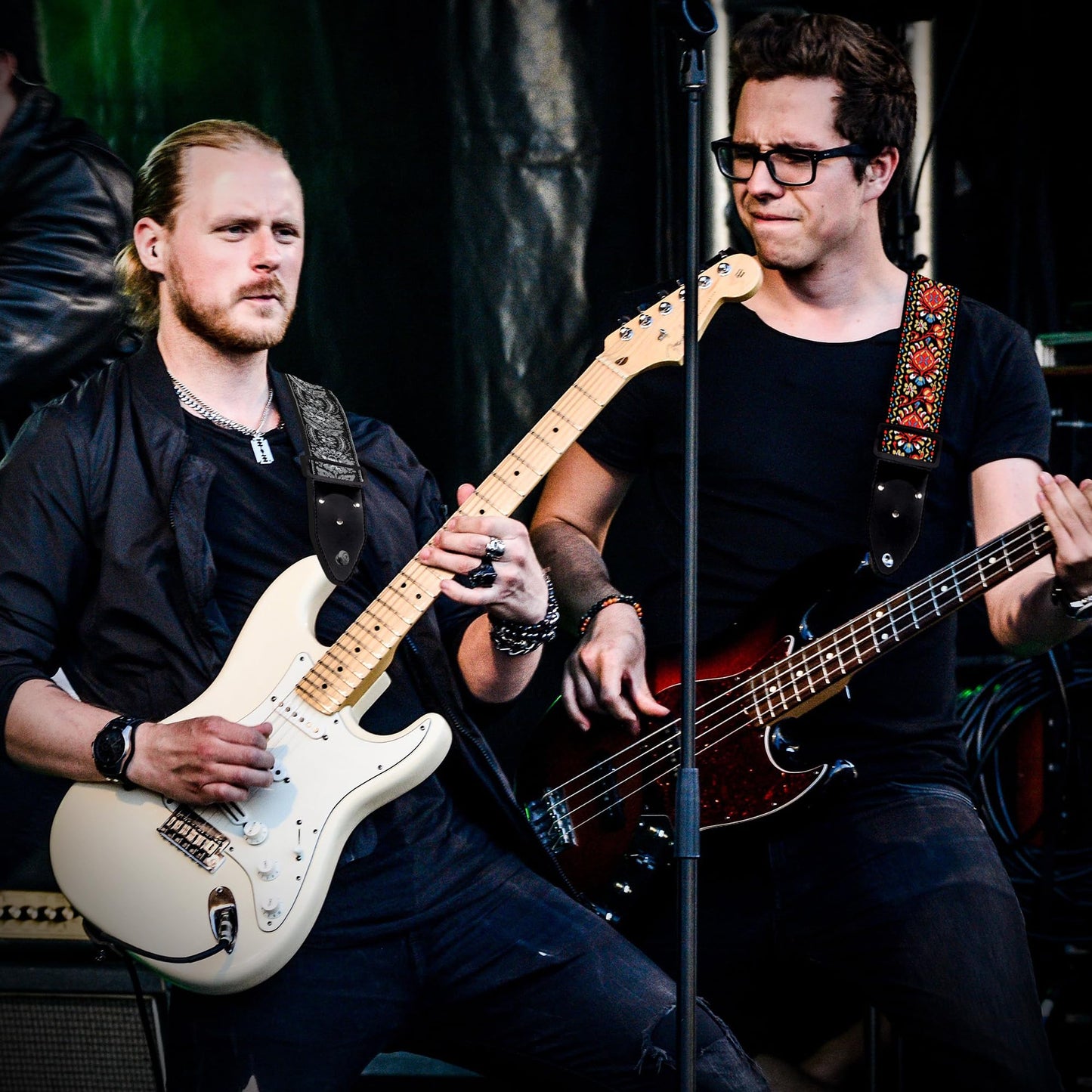 Art Tribute Guitar Strap Royal Black Silver Woven W/FREE BONUS- 2 Picks + Strap Locks + Strap Button For Bass, Electric & Acoustic Guitar. Best Gift for Men & Women Guitar Players